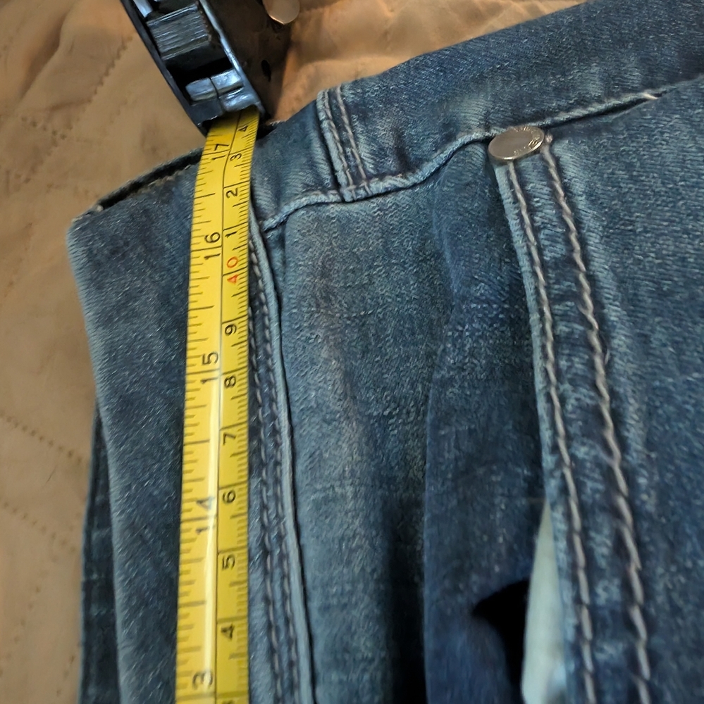 Seven7 Embroidered Jeans - Picture 10 of 11